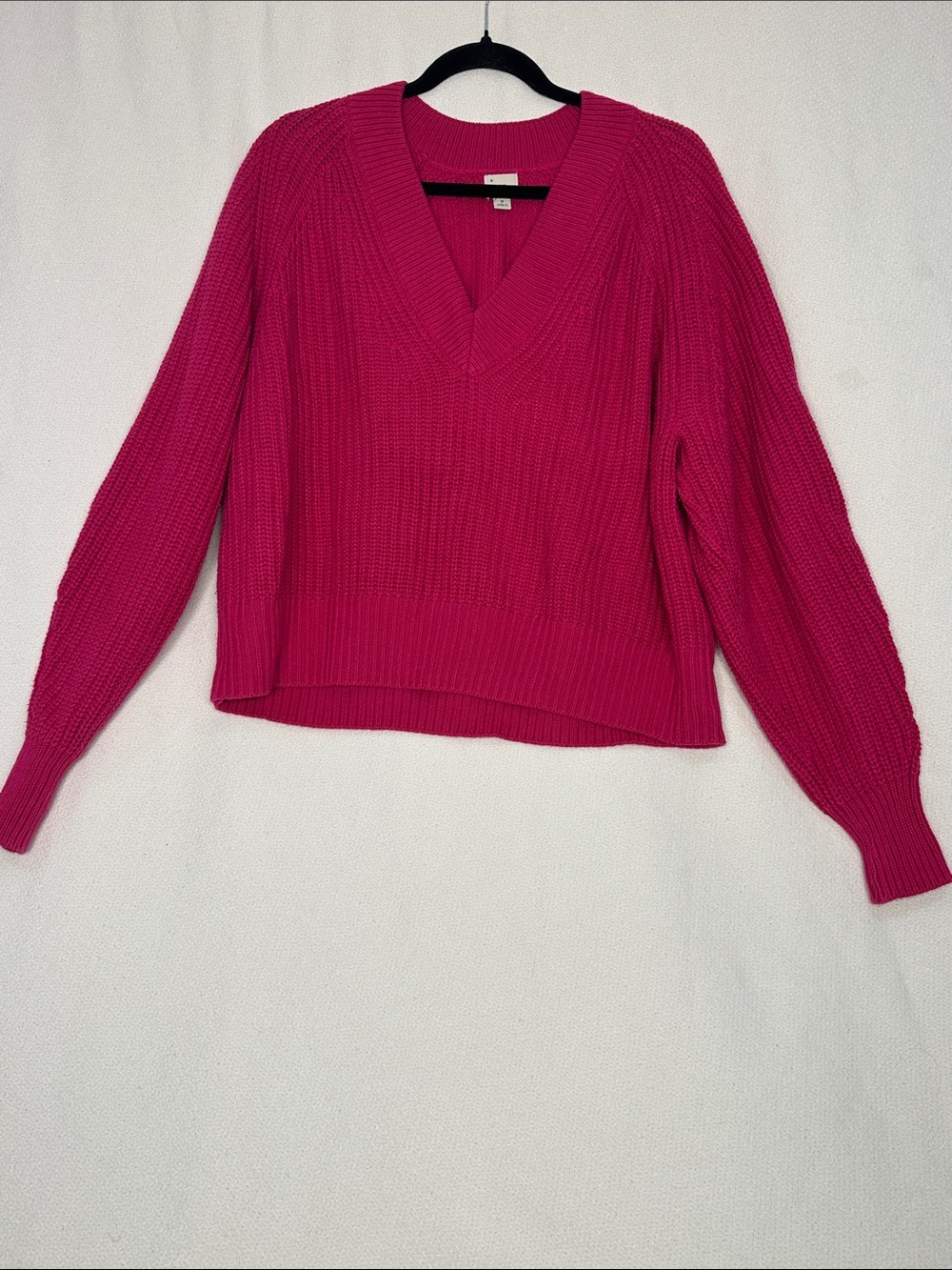 Vero Moda Women's Bright Fuchsia V-Neck Ribbed Sweater
